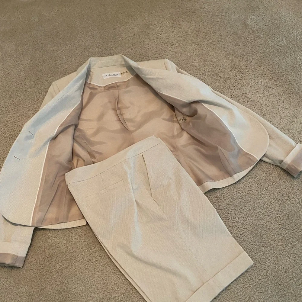 Calvin Klein Chic Beige Blazer and Short Set - Picture 6 of 14